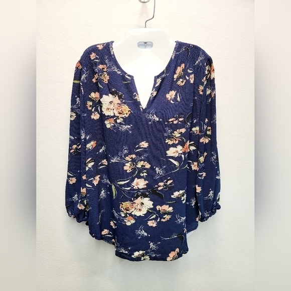 FUN 2 FUN KENMORE Women's Size Small Split V-neck Pullover 3/4 Sleeve - Picture 9 of 9